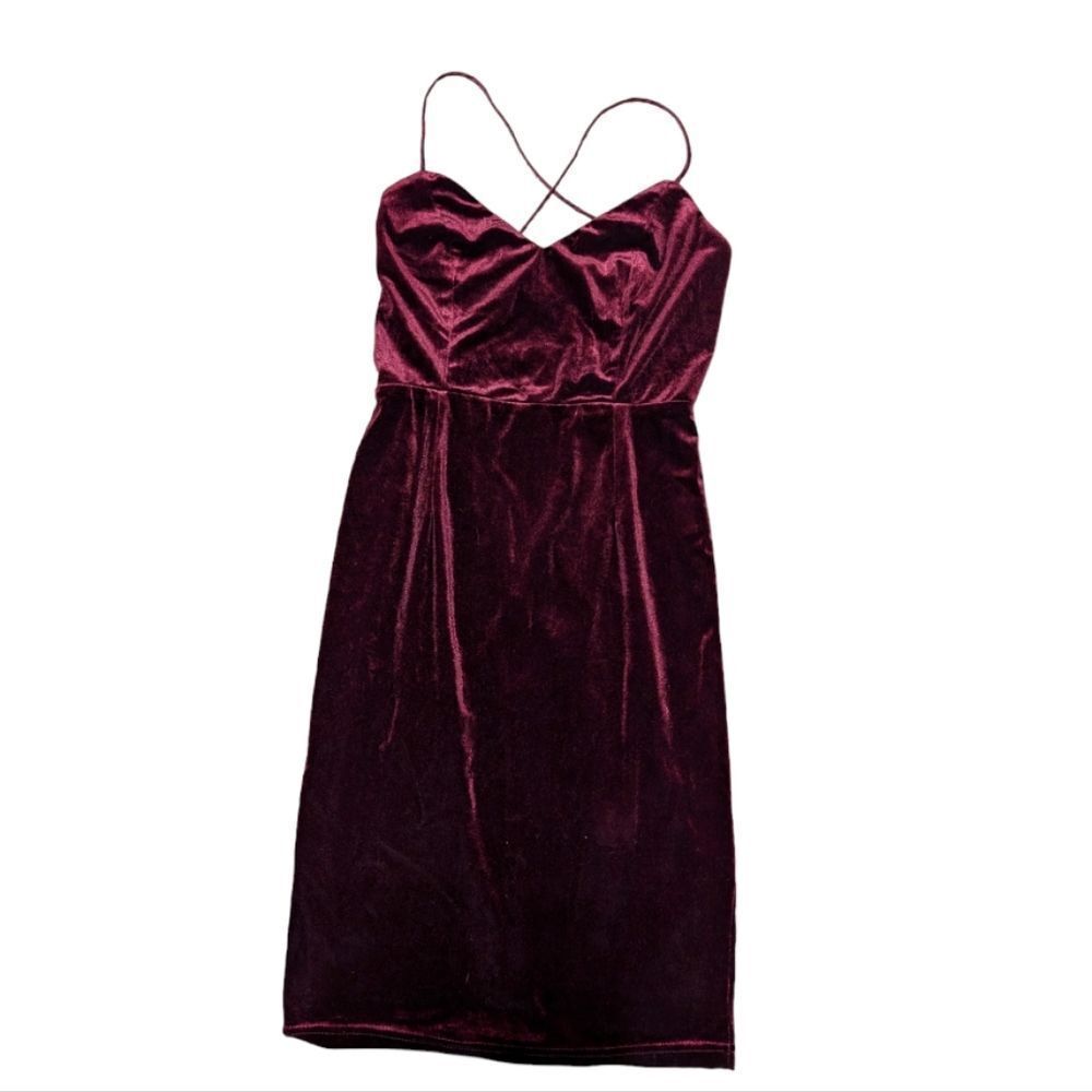 Lulu's Karmin Burgundy Velvet Lace-Up Bodycon Dress - Picture 2 of 4